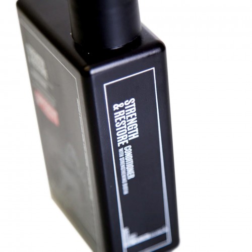 Uppercut Deluxe Strength And Restore Conditioner 240 Ml - Güçlendirici Ve Onarıcı Saç Kremi Uppercut Deluxe Strength And Restore Conditioner 240 Ml - Güçlendirici Ve Onarıcı Saç Kremi