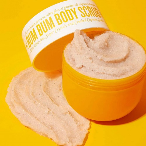 Sol De Janeiro Bum Bum Body Scrub - Vücut Peelingi 220g Sol De Janeiro Bum Bum Body Scrub - Vücut Peelingi 220g
